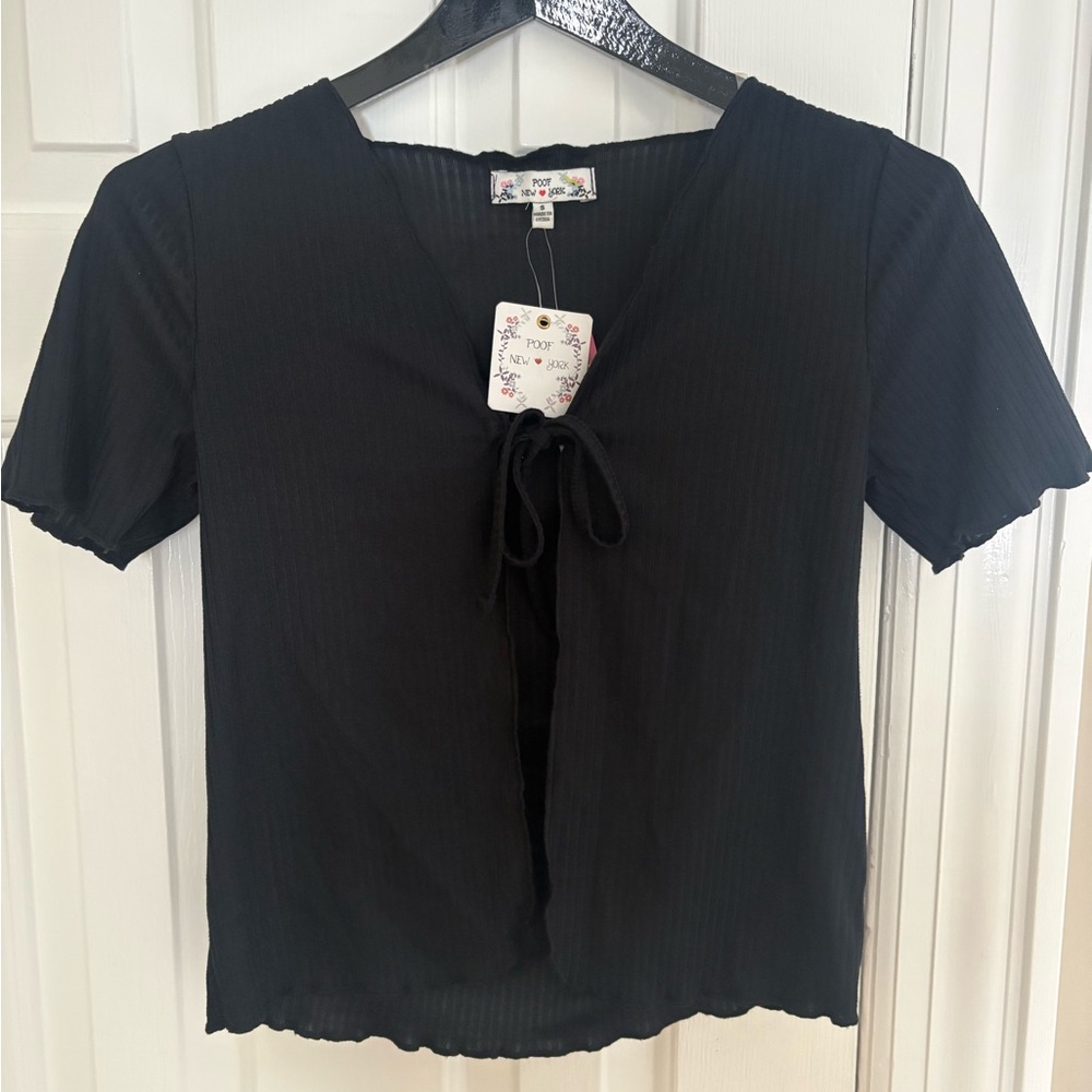 Poof! New York black short-sleeve tie-front top Size S -NWT